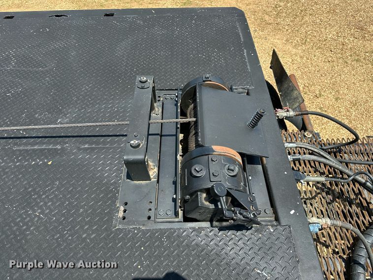 image for item OC9077 1999 Landoll 317C  tilt deck equipment trailer