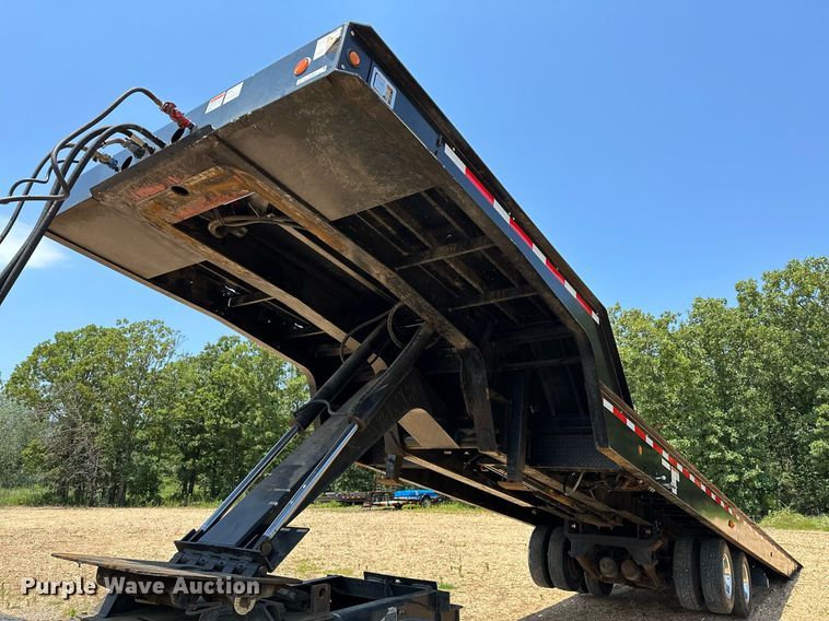 image for item OC9077 1999 Landoll 317C  tilt deck equipment trailer
