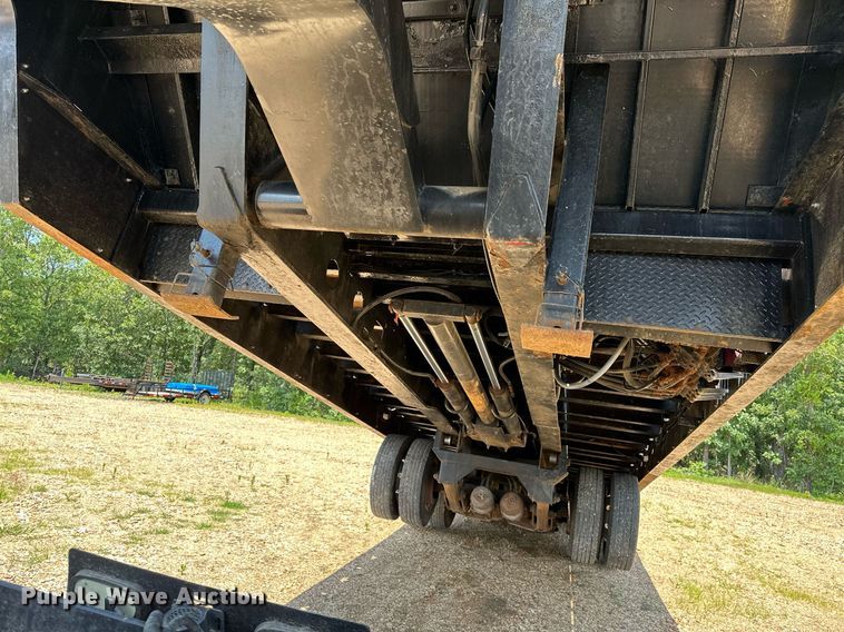 image for item OC9077 1999 Landoll 317C  tilt deck equipment trailer