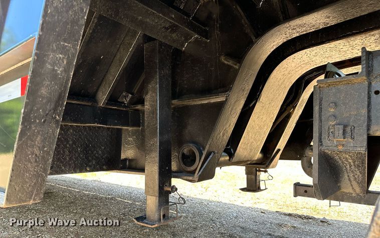 image for item OC9077 1999 Landoll 317C  tilt deck equipment trailer