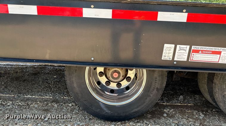 image for item OC9077 1999 Landoll 317C  tilt deck equipment trailer