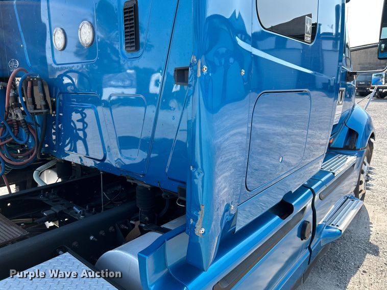 image for item OK9630 2015 International ProStar Plus  semi truck