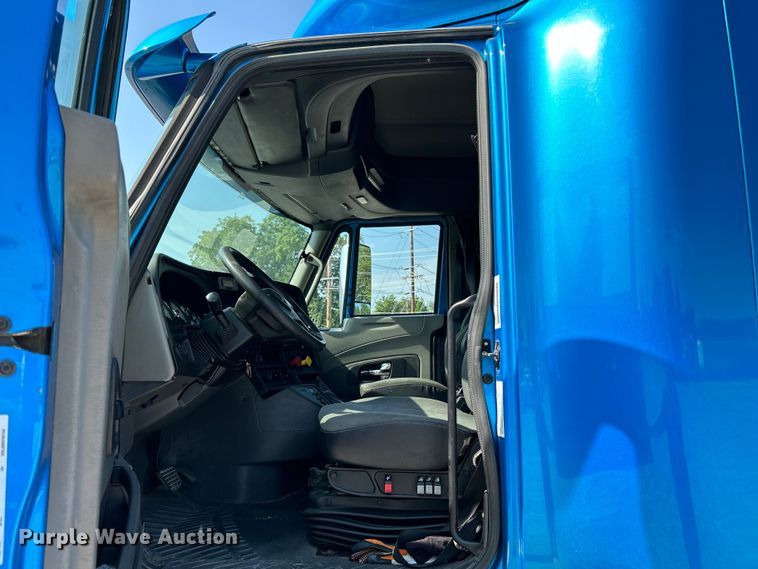 image for item OK9630 2015 International ProStar Plus  semi truck