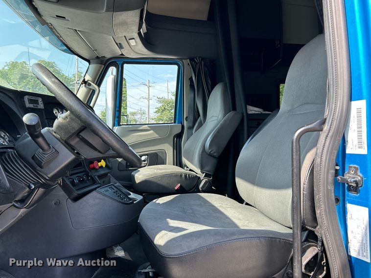 image for item OK9630 2015 International ProStar Plus  semi truck