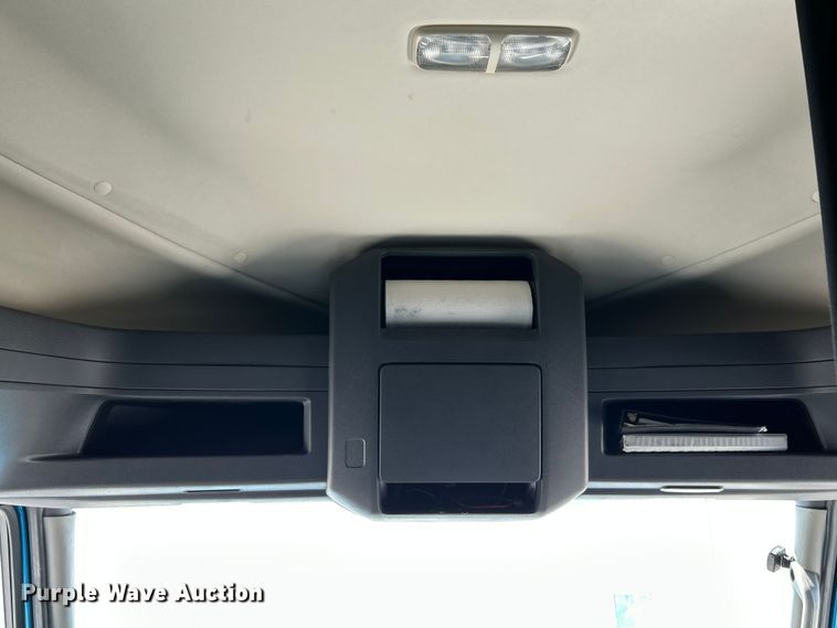 image for item OK9630 2015 International ProStar Plus  semi truck