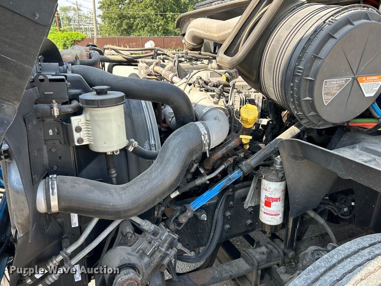 image for item OK9630 2015 International ProStar Plus  semi truck