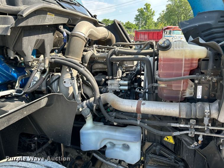 image for item OK9630 2015 International ProStar Plus  semi truck