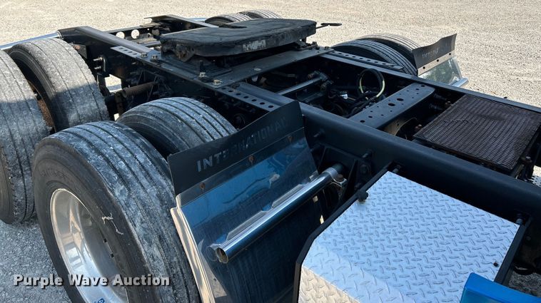 image for item OK9630 2015 International ProStar Plus  semi truck