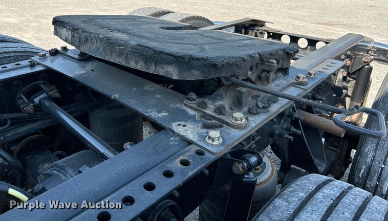 image for item OK9630 2015 International ProStar Plus  semi truck