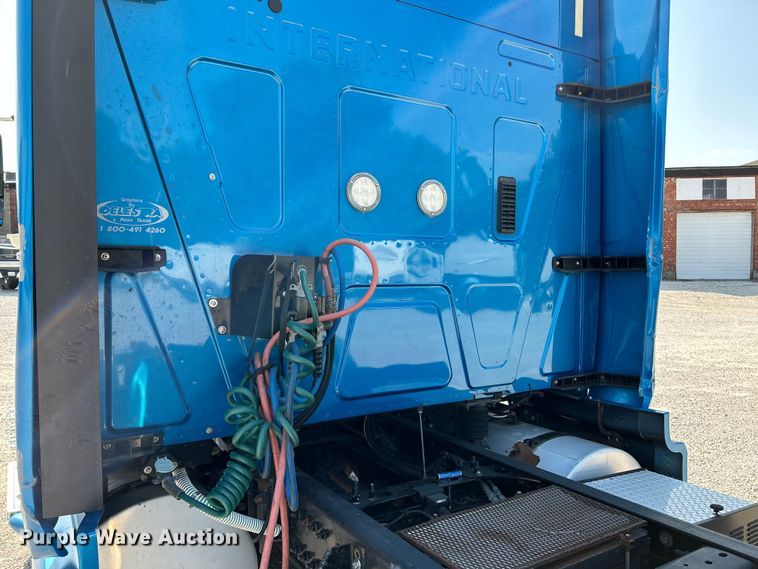 image for item OK9630 2015 International ProStar Plus  semi truck