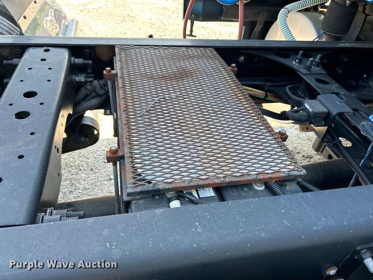 image for item OK9630 2015 International ProStar Plus  semi truck