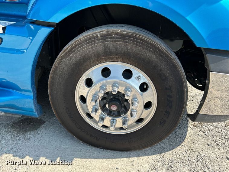 image for item OK9630 2015 International ProStar Plus  semi truck