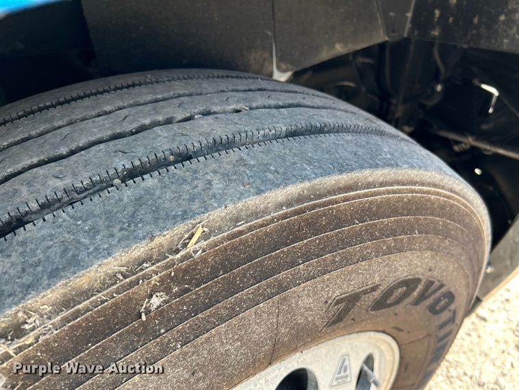 image for item OK9630 2015 International ProStar Plus  semi truck