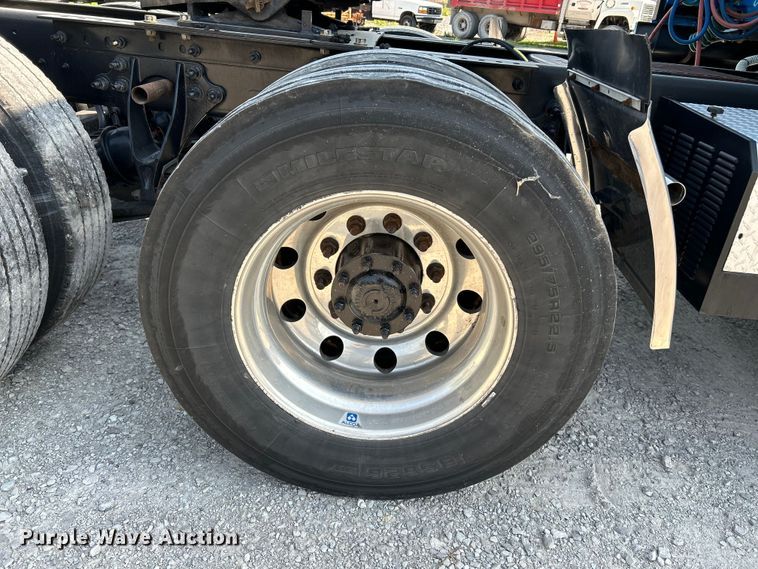 image for item OK9630 2015 International ProStar Plus  semi truck