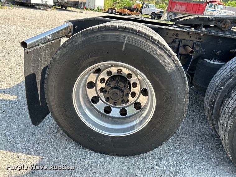 image for item OK9630 2015 International ProStar Plus  semi truck