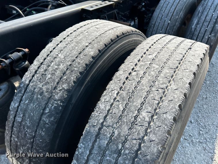 image for item OK9630 2015 International ProStar Plus  semi truck