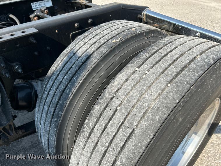 image for item OK9630 2015 International ProStar Plus  semi truck