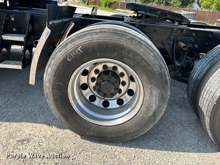 image for item OK9630 2015 International ProStar Plus  semi truck