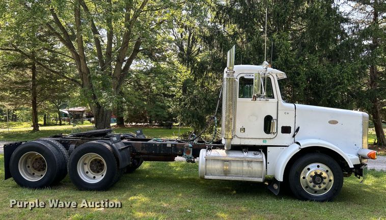 image for item OK9646 1992 Peterbilt 378  semi truck