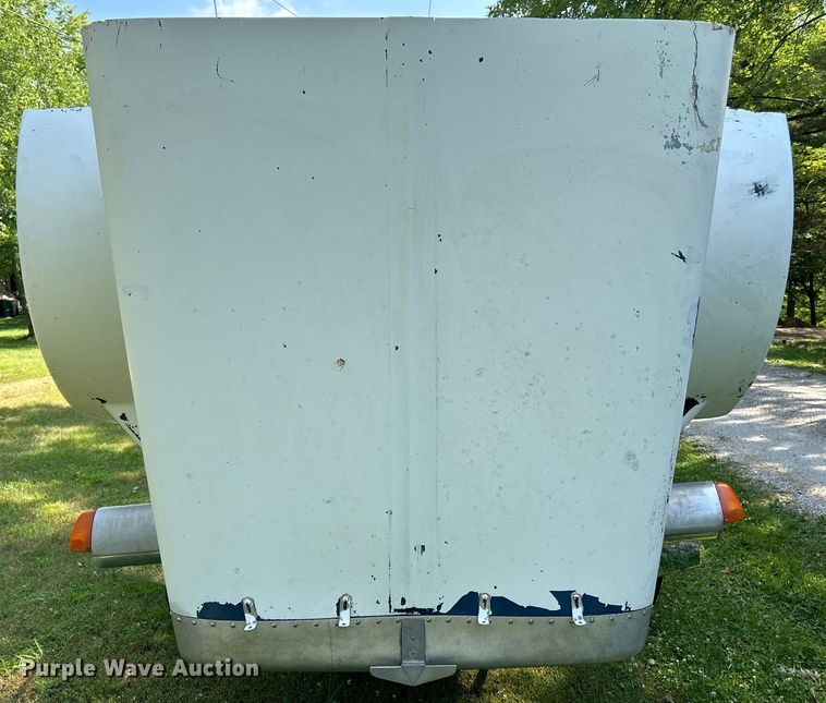 image for item OK9646 1992 Peterbilt 378  semi truck