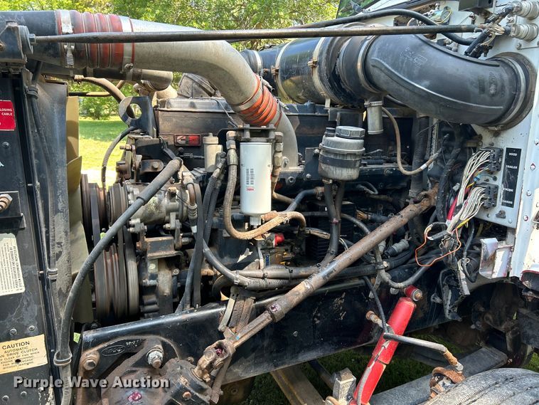 image for item OK9646 1992 Peterbilt 378  semi truck