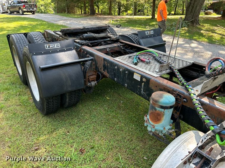 image for item OK9646 1992 Peterbilt 378  semi truck