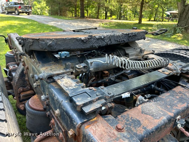 image for item OK9646 1992 Peterbilt 378  semi truck