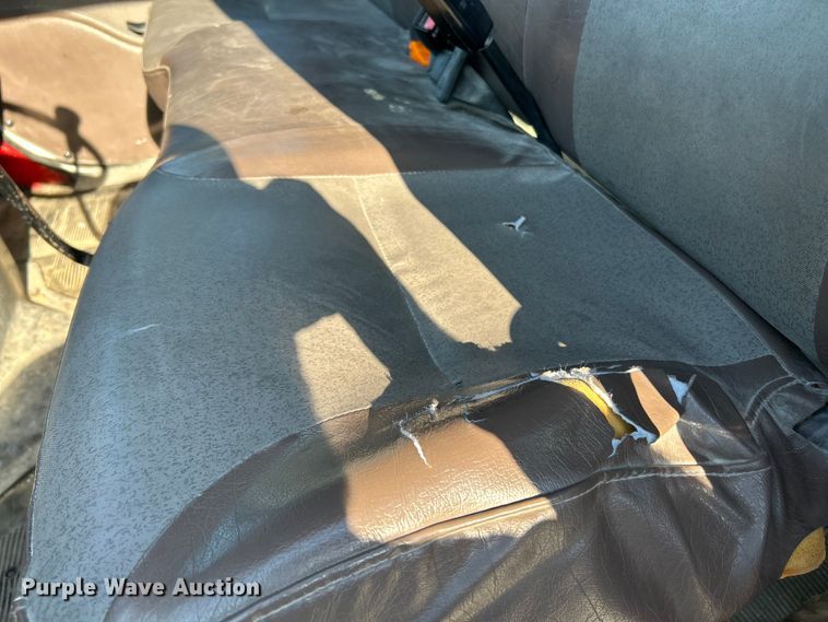 image for item OK9664 1999 International 4900  Crew Cab truck cab and chassis