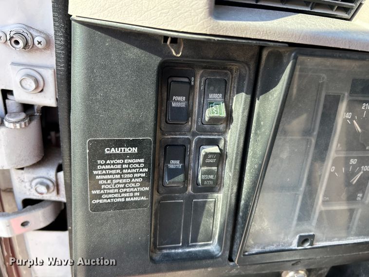 image for item OK9664 1999 International 4900  Crew Cab truck cab and chassis