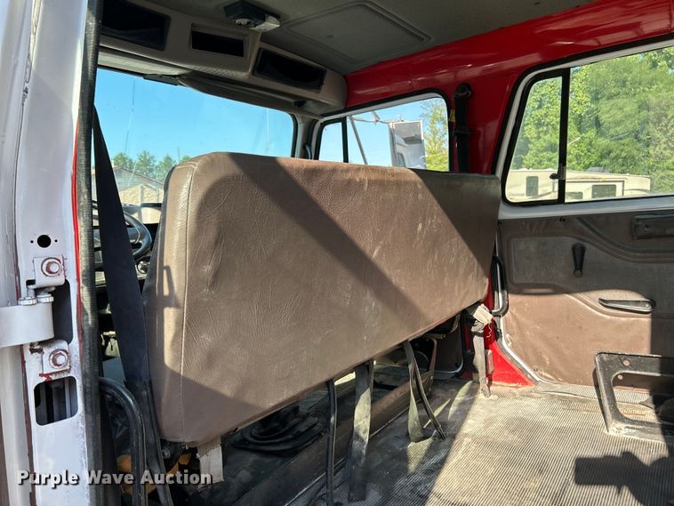 image for item OK9664 1999 International 4900  Crew Cab truck cab and chassis