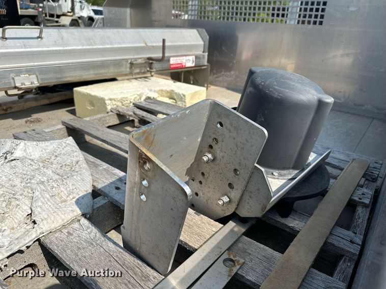 image for item AF9629 Tafco Magnum  flatbed