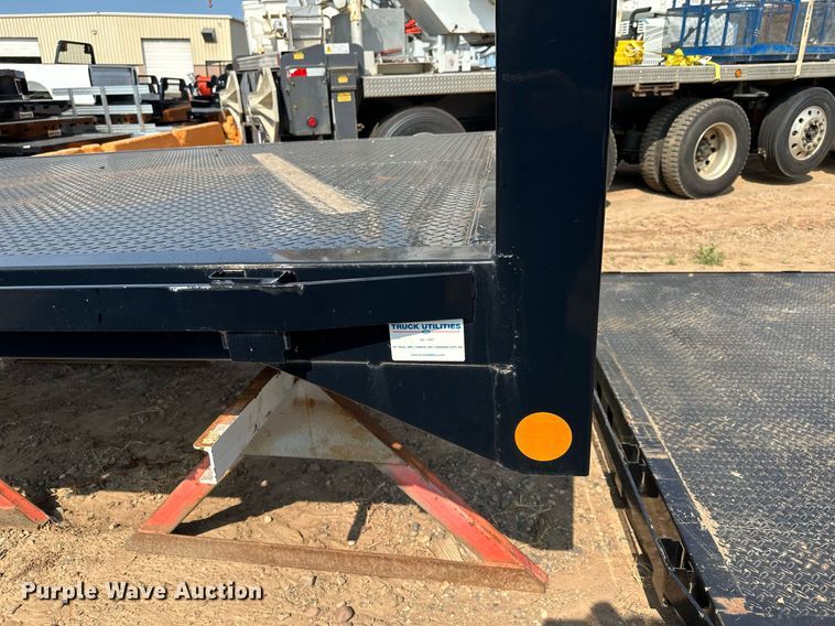 image for item AF9630 Knapheide PHHJT93B  flatbed