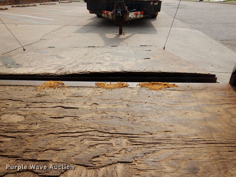 image for item AF9721 2013 Interstate  enclosed cargo trailer