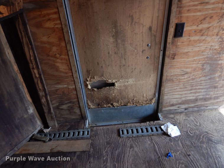 image for item AF9721 2013 Interstate  enclosed cargo trailer