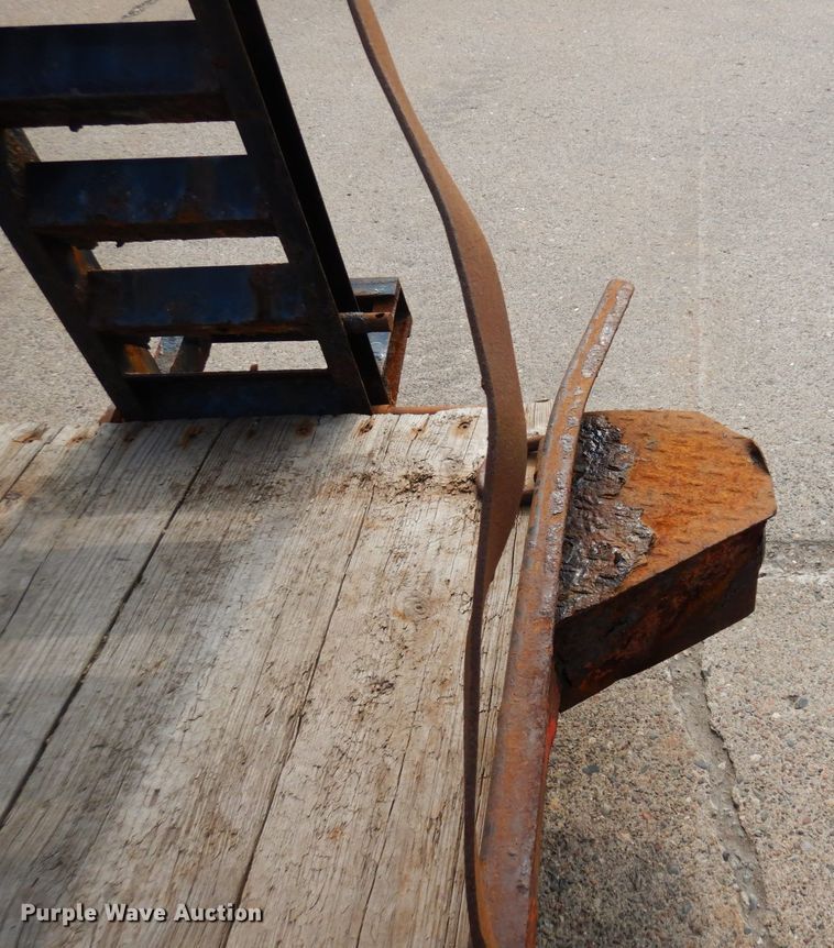 image for item AF9722 2013 Felling FT12-P  equipment trailer