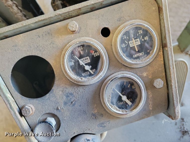 image for item DA7231 Clark CF20  forklift