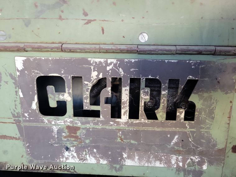 image for item DA7231 Clark CF20  forklift