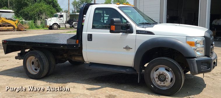 image for item DC6005 2015 Ford F550 Super Duty  flatbed truck