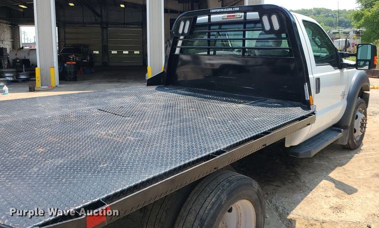image for item DC6005 2015 Ford F550 Super Duty  flatbed truck