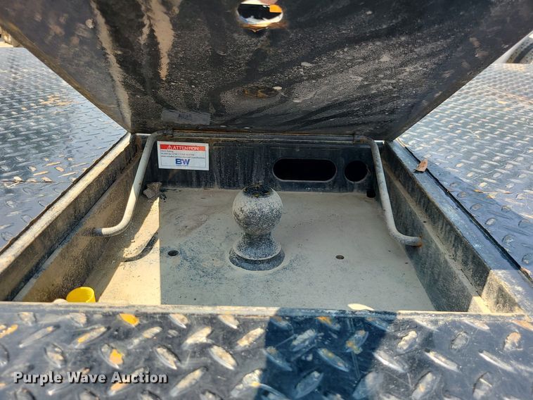 image for item DC6005 2015 Ford F550 Super Duty  flatbed truck