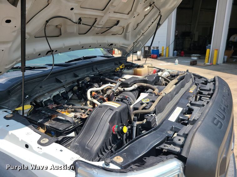 image for item DC6005 2015 Ford F550 Super Duty  flatbed truck