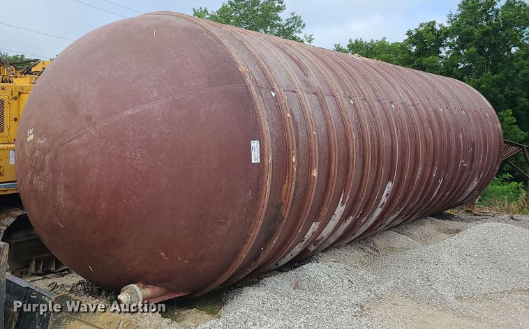 image for item DC6016 Fiberglass tank