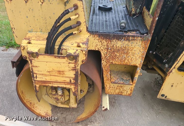 image for item DC6022 Bomag BW120AD  double drum roller