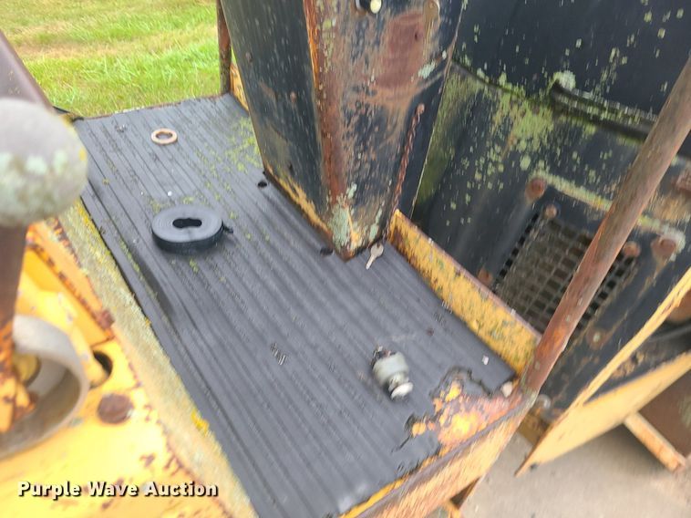 image for item DC6022 Bomag BW120AD  double drum roller