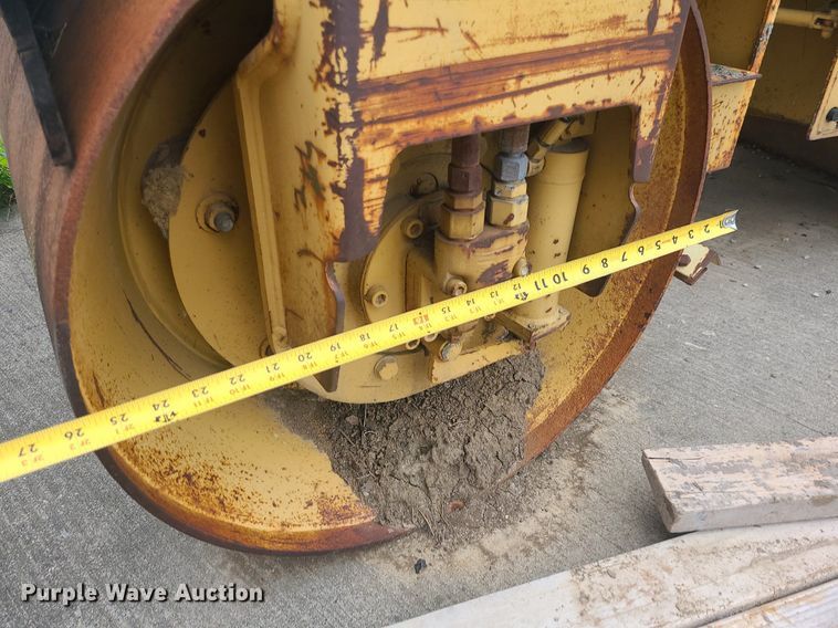 image for item DC6022 Bomag BW120AD  double drum roller