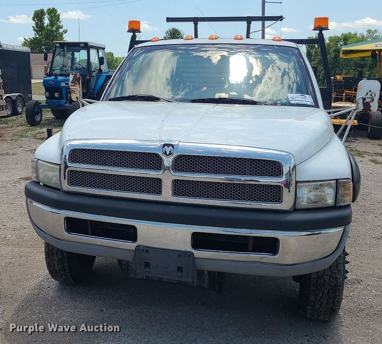 image for item DC6029 1999 Dodge Ram 3500  flatbed pickup truck