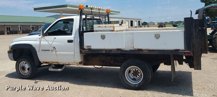 image for item DC6029 1999 Dodge Ram 3500  flatbed pickup truck