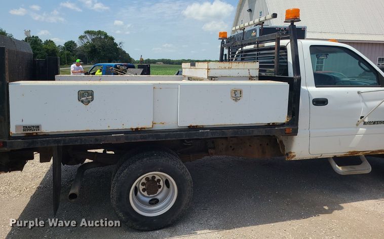 image for item DC6029 1999 Dodge Ram 3500  flatbed pickup truck