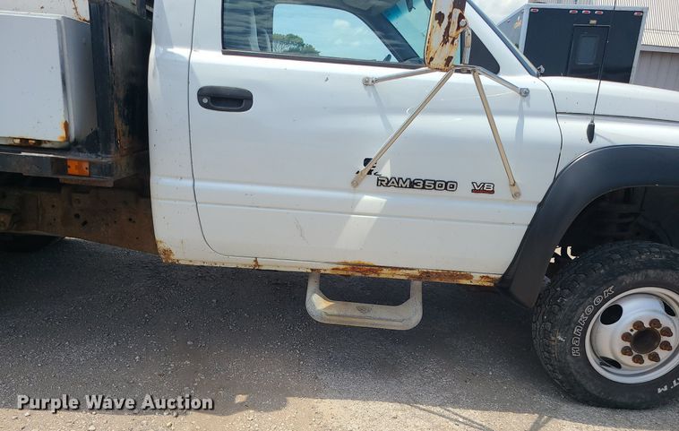 image for item DC6029 1999 Dodge Ram 3500  flatbed pickup truck