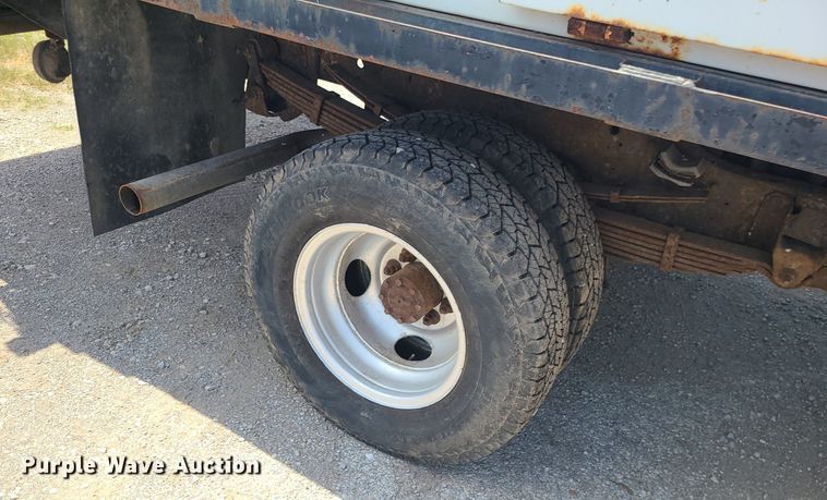 image for item DC6029 1999 Dodge Ram 3500  flatbed pickup truck